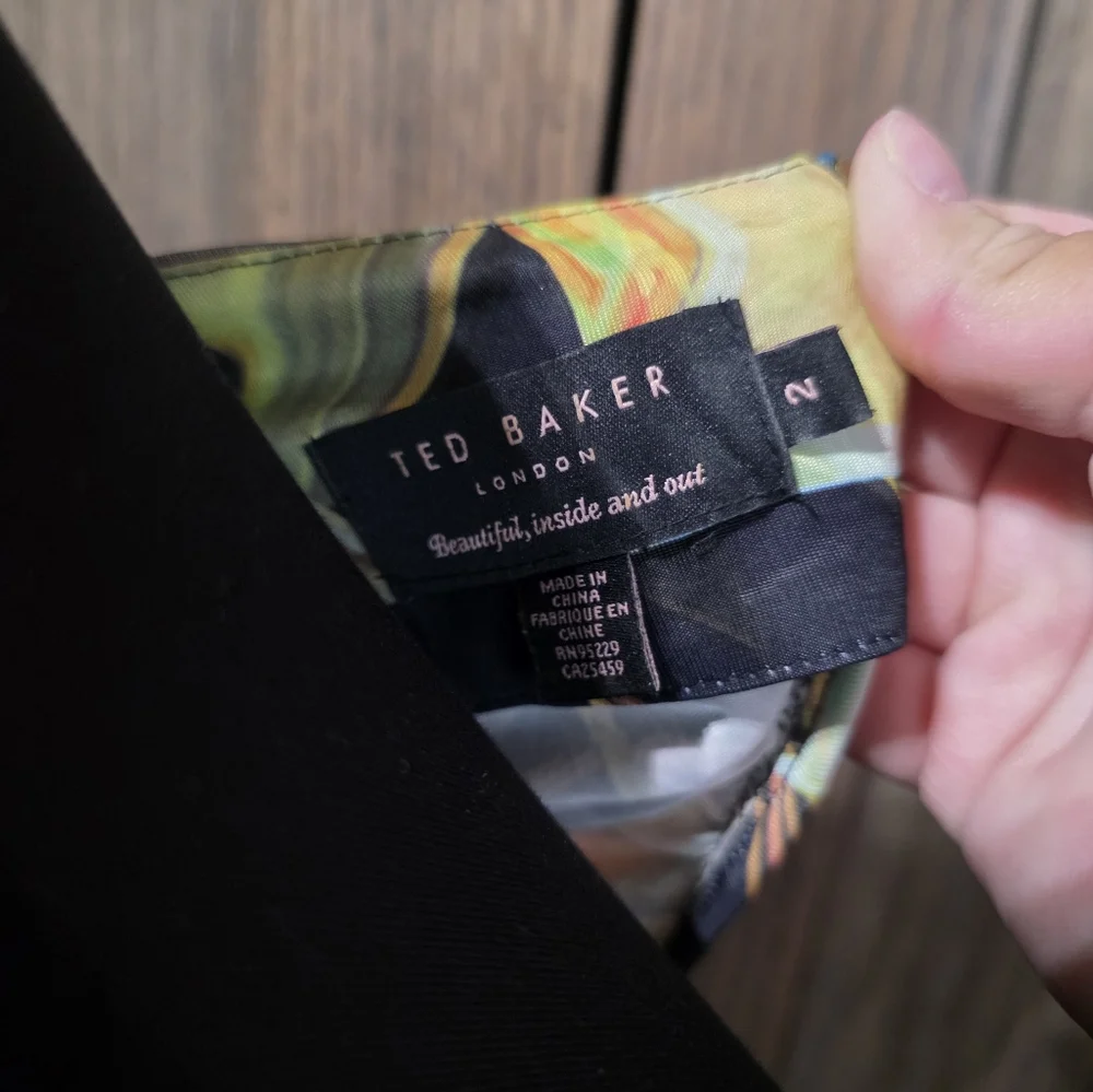 Ted Baker Penii Abstract Dress - Picture 3 of 3